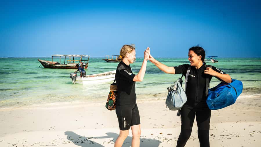 Zanzibar : 3-Day PADI Open Water Scuba Diving Adventure - What You Actually Get for $450: Gear, Boat Time, Meals, and Instructor Support