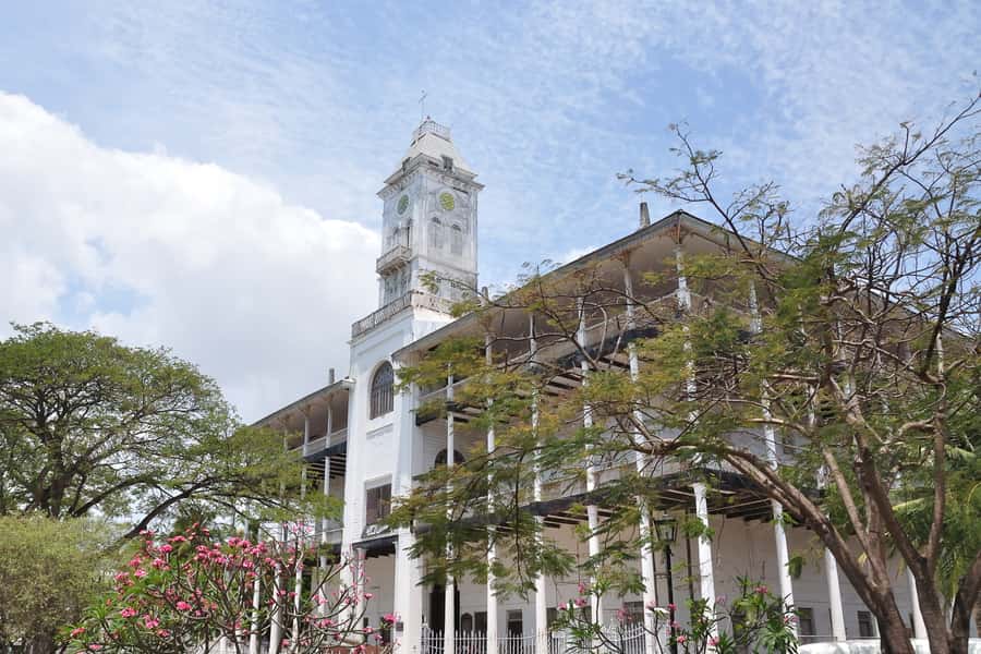 Zanzibar City: Guided Tour of the Stone Town District - The Slave Chambers stop: history you cannot skip