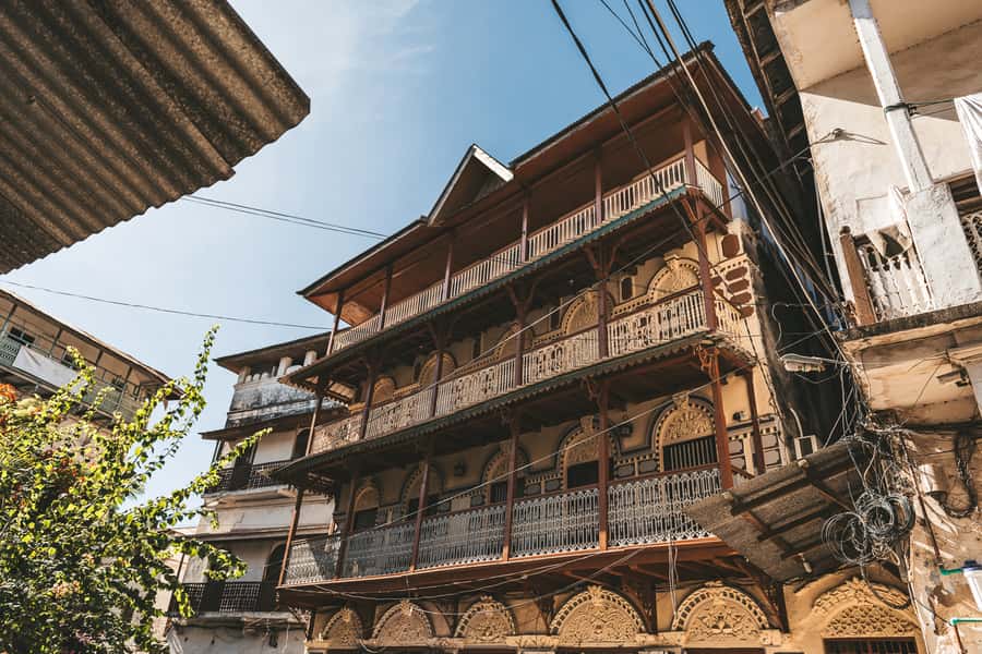 Zanzibar City: Guided Tour of the Stone Town District - House of Wonders and the Sultan’s Palace connection