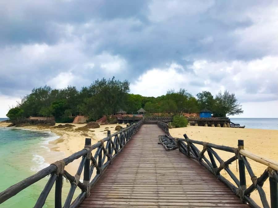 Zanzibar: Combo Zanzi Prison & Nakopenda Island & Stone town - How This 9-Hour Combo Tour Works From Nungwi or Kendwa