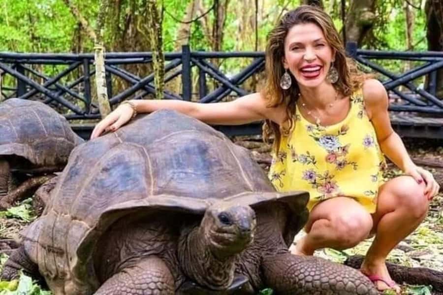 Zanzibar: Half-Day Private in Prison Island Tours - The Tortoise Sanctuary: Giant Giants You Can Actually Touch