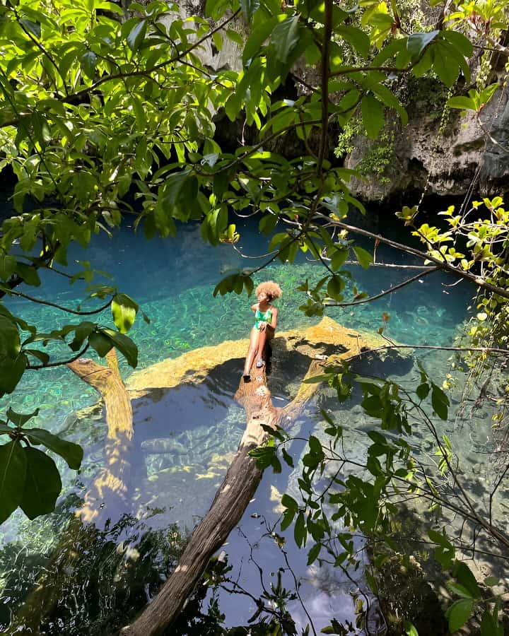 Zanzibar: Maalum Cave Natural Swimming Pool Tour in Paje - The cave walk and limestone sights: what the first part feels like
