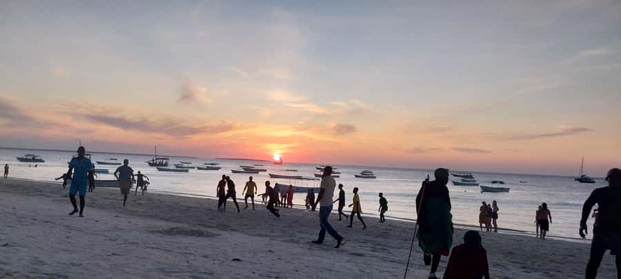 Zanzibar: Nungwi Sunset Dhow Cruise with Soft Drinks - Price and value: is $17 worth it for a 2.5 to 3 hour sunset cruise?