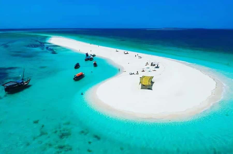 Zanzibar: Prison Island and Nakupenda Sandbank With Lunch - Who should book this Zanzibar Prison Island and Nakupenda day