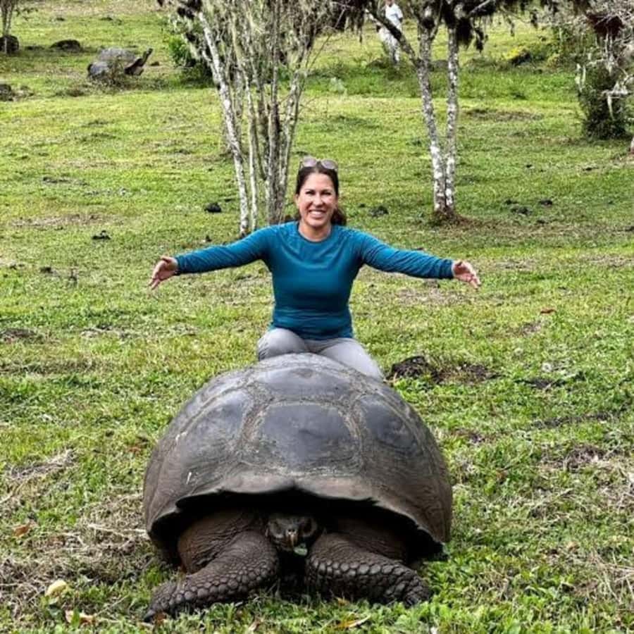 ZANZIBAR: Prison Island, Jozani Forest & SeaTurtle Sanctuary - A Full-Day Wildlife and Conservation Circuit in Zanzibar