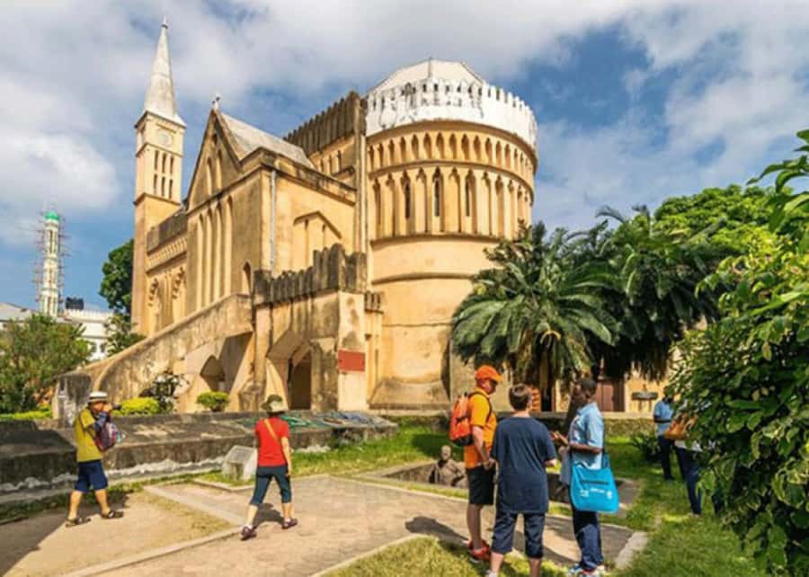 Zanzibar Prison Island , Stown Town & Nakupenda (Sandbank) - Private traditional boat and guides: why this matters for value