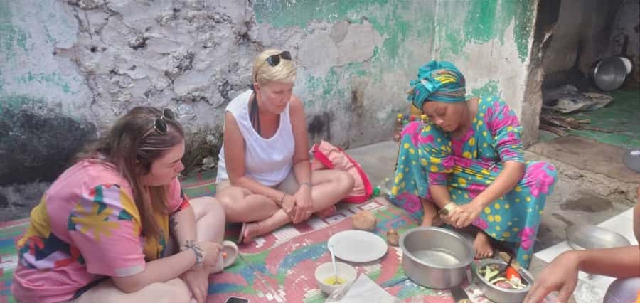 Zanzibar: Rock Restaurant and Cave Tour Visit - Optional cooking lesson, what the class is like in real life