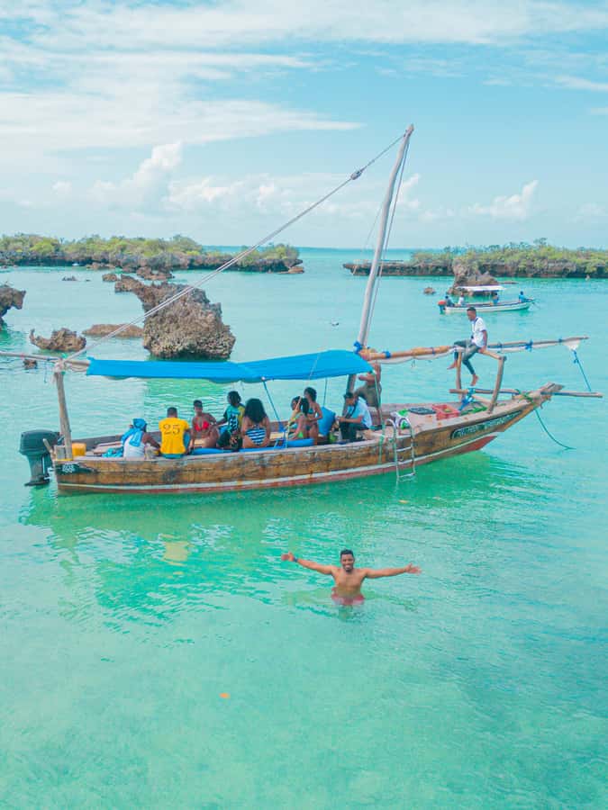 Zanzibar: Safari Blue Lagoon Trip with Snorkeling and Lunch - Safari Blue in one glance, 7 hours of sea and sand