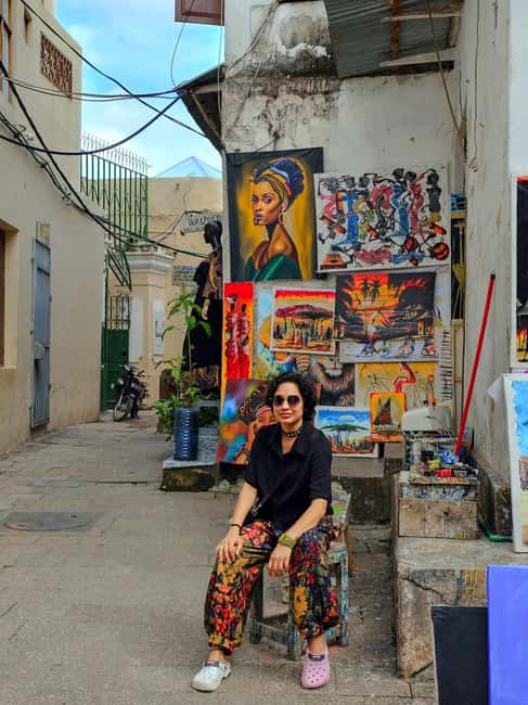 Zanzibar: Stone Town Heritage & Slave Market Tour - Darajani Market and Memories of Zanzibar: snack, shop, and learn the rhythm