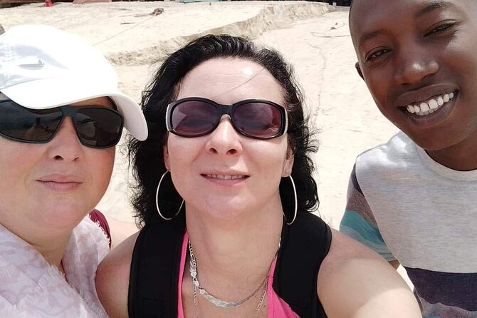 Zanzibar Stone Town: Historical Walking Tour With a Local Guide - House of Wonders (Beit-el-ajaib) and the Sultanate style you can see