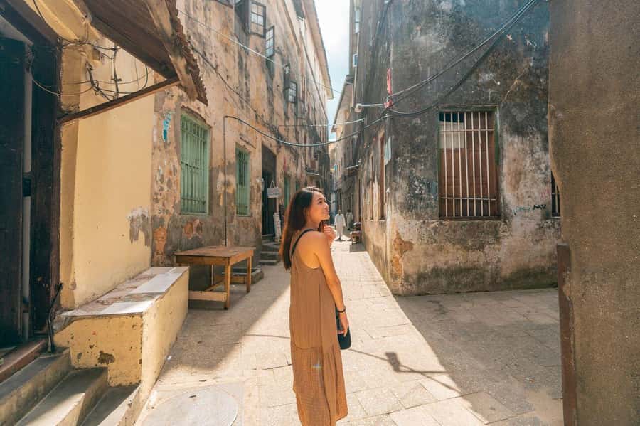 Zanzibar: Stone Town History Walking Tour with a Local Guide - Markets, Food Market Time, and What to Buy (Without Overpaying)