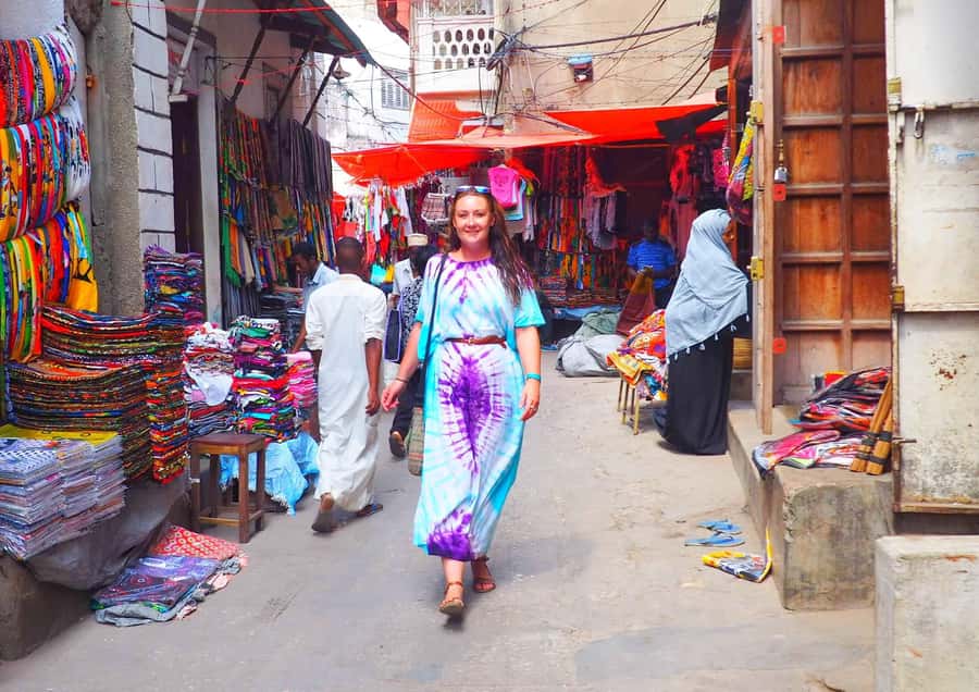 Zanzibar:Stone Town & Spice Farm Private Tour Lunch Included - Fruit tasting plus a Swahili lunch that uses what you learned