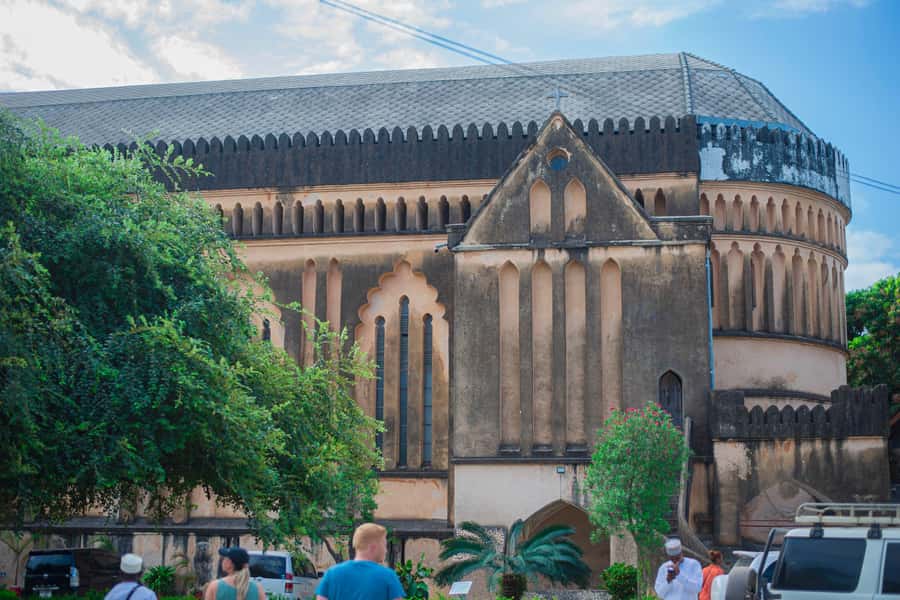 Zanzibar: Stone Town, Spice tour & Prison Island with Lunch - Stone Town UNESCO walking circuit, with the door details you will notice