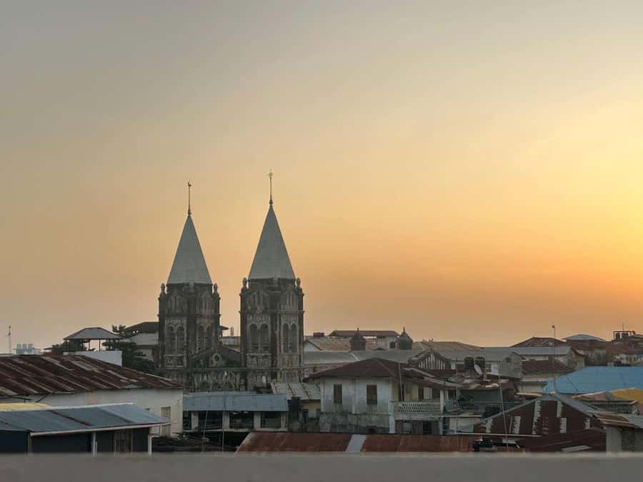 Zanzibar: Sunset Dhow Cruise in Stone town - How to choose the best spot and enjoy the sunset light