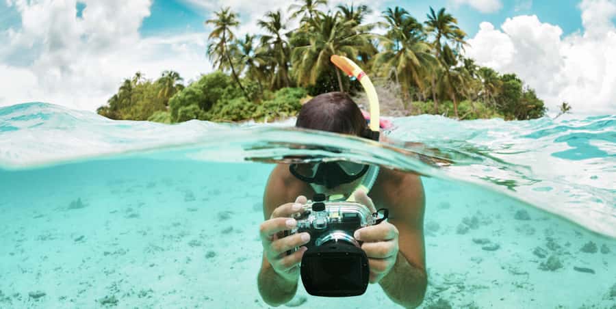 Zanzibar : Swim with dolphin + Snorkel mnemba coral Reef - Entering Mnemba Atoll From Nungwi, Zanzibar’s North Coast