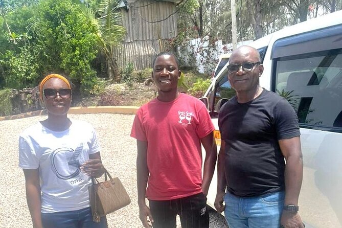 Zanzibar taxi service/airport transfer - Comfort and peace of mind from a well-maintained vehicle