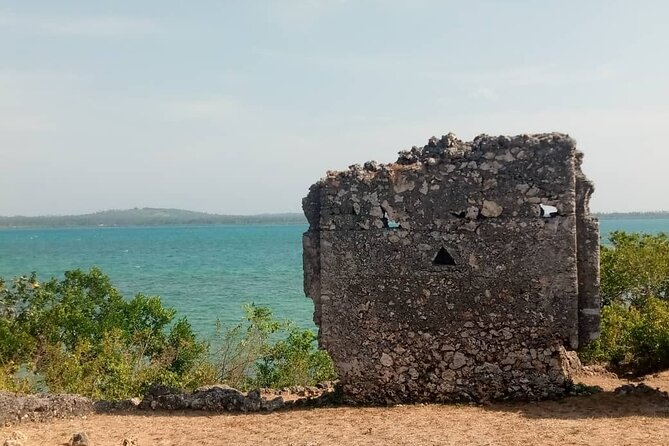 Zanzibar Tumbatu Island Cultural Experience - Spiritual healer visit and the Shiraz ruins before the 12th century